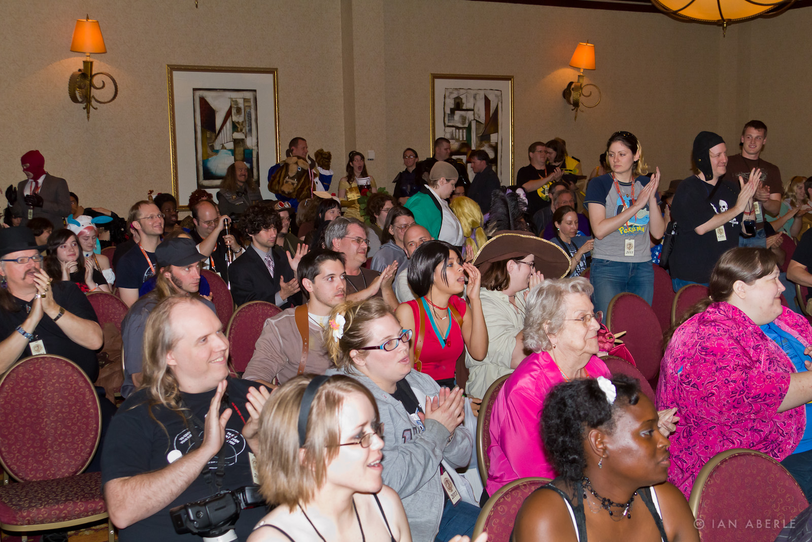 The croud_5563695824_o.jpg